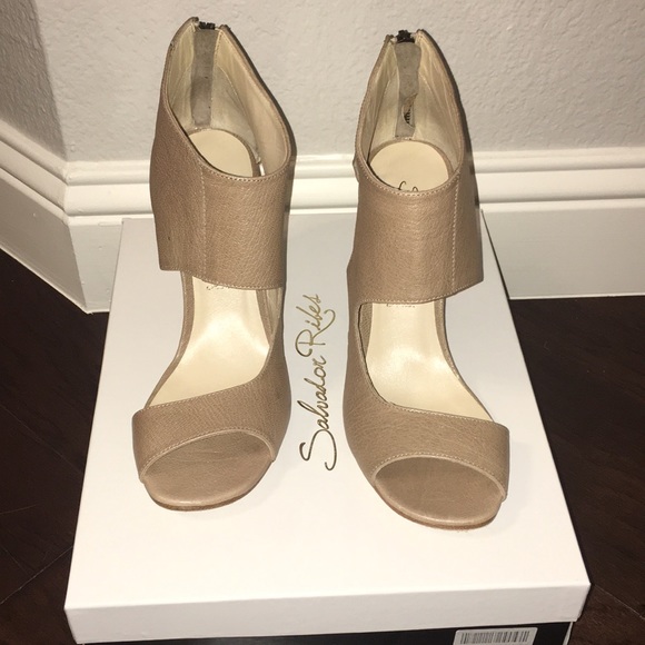 Salvador Ribes Tan  square heel sandals - Picture 1 of 4
